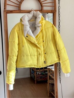 BDG Bright Yellow Sherpa-Lined Cropped Puffer Jacket